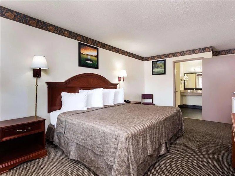 Heritage Inn Augusta Bagian luar foto